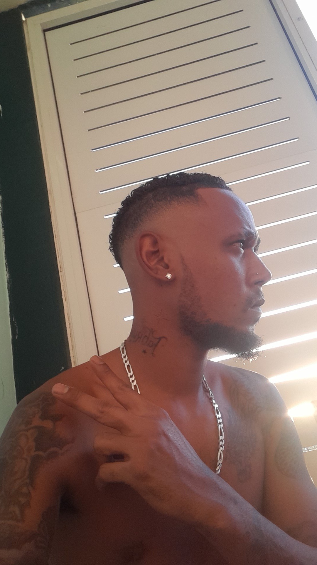 Profil de Isaya, 32 ans, Adultère à Warren Grove